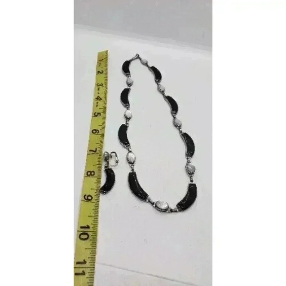 Vintage Necklace Clip Earrings Silver Onyx & Mother Of Pearl Hong Kong 1950s - Picture 12 of 15